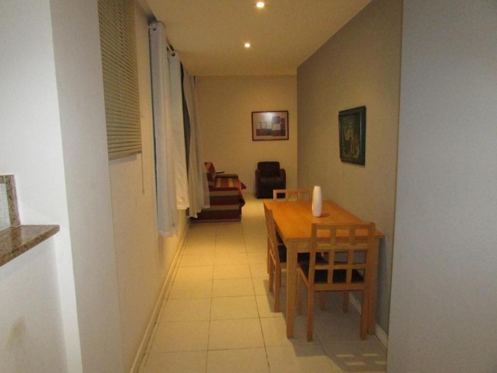 South Copacabana Apartemen